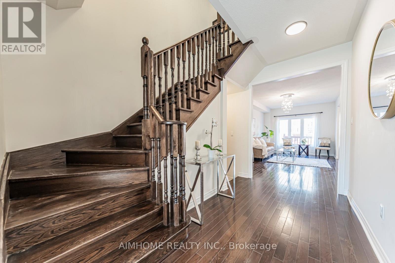 223 Emma Broadbent Court, Newmarket (Woodland Hill), Ontario  L3X 3K8 - Photo 10 - N13055942