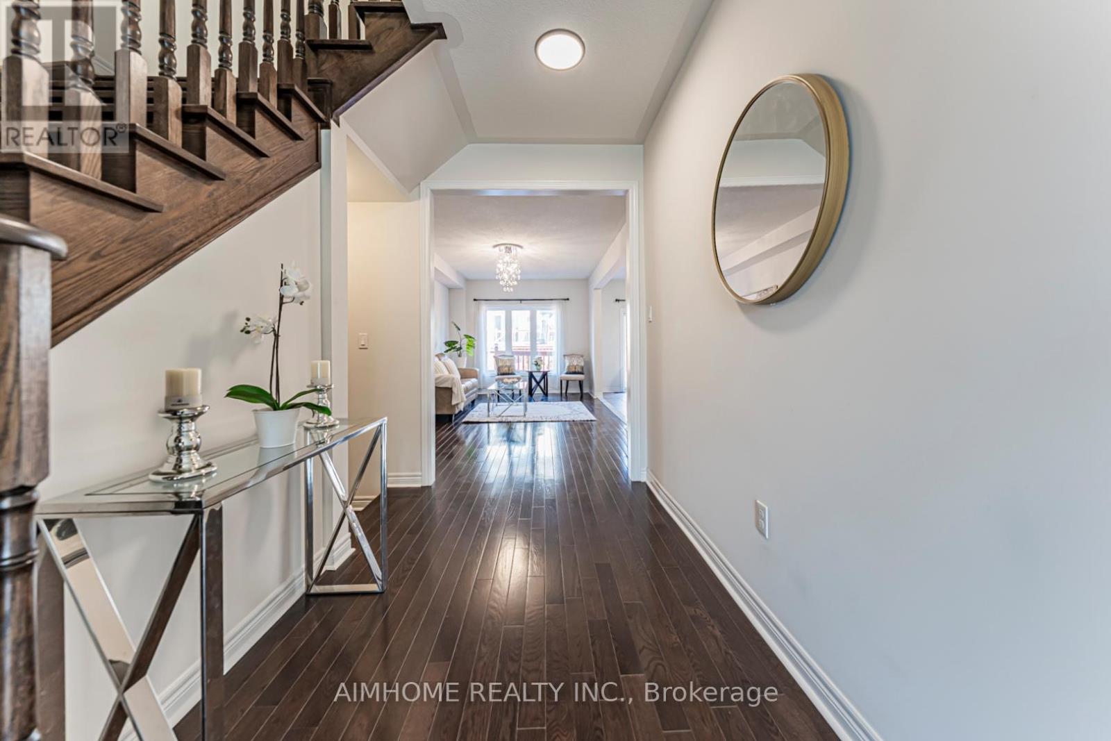 223 Emma Broadbent Court, Newmarket (Woodland Hill), Ontario  L3X 3K8 - Photo 11 - N13055942