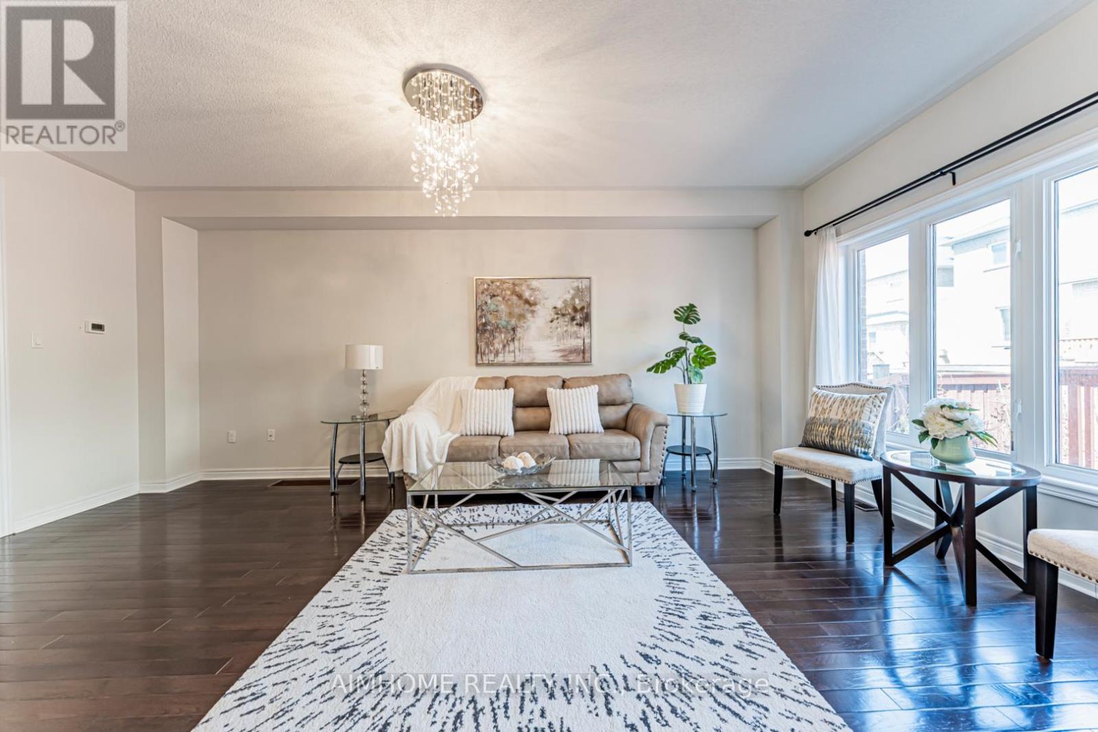 223 Emma Broadbent Court, Newmarket (Woodland Hill), Ontario  L3X 3K8 - Photo 16 - N13055942