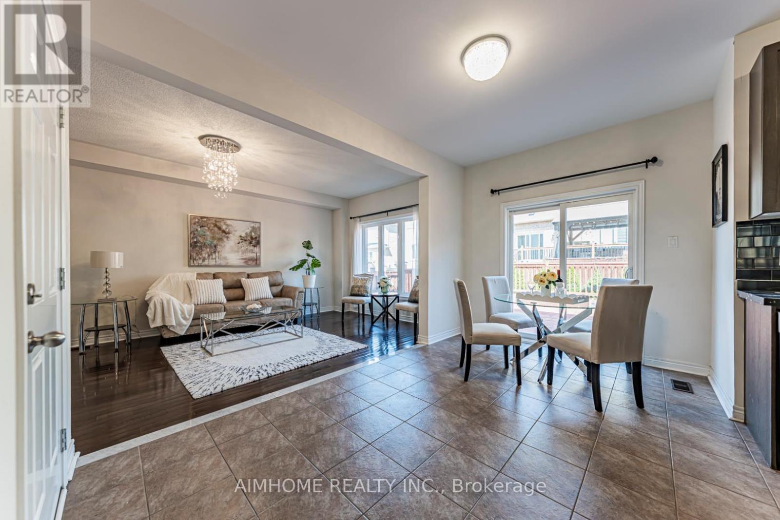 223 Emma Broadbent Court, Newmarket (Woodland Hill), Ontario  L3X 3K8 - Photo 22 - N13055942