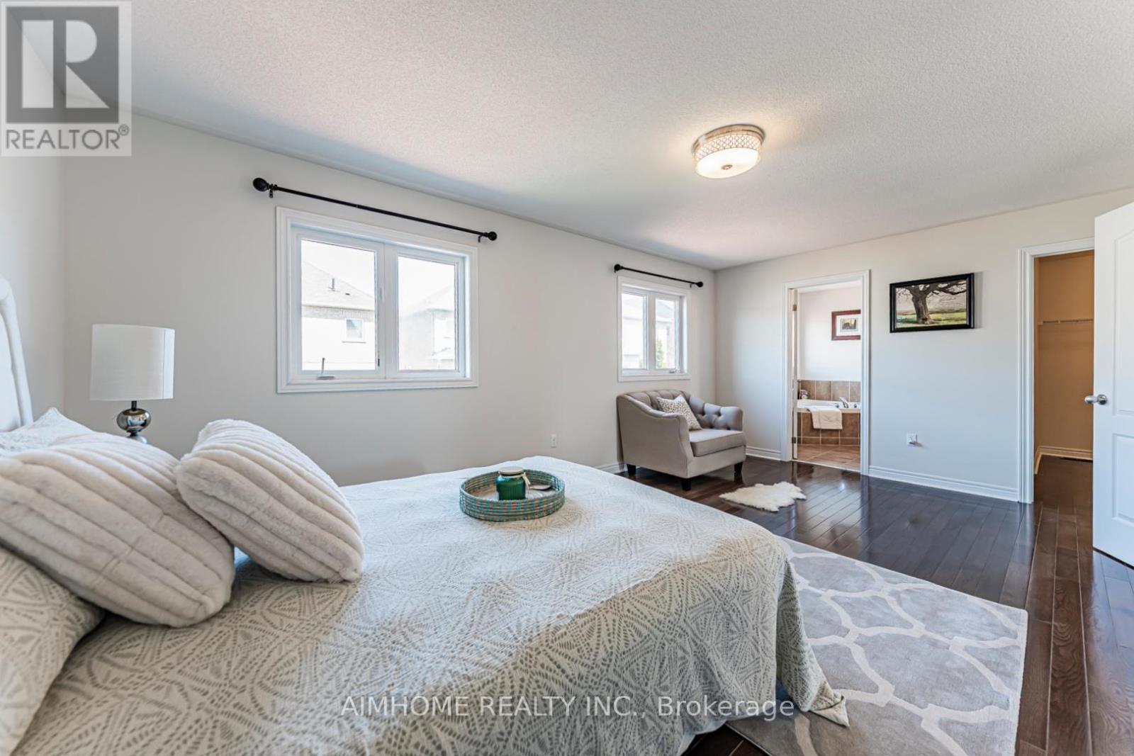 223 Emma Broadbent Court, Newmarket (Woodland Hill), Ontario  L3X 3K8 - Photo 31 - N13055942