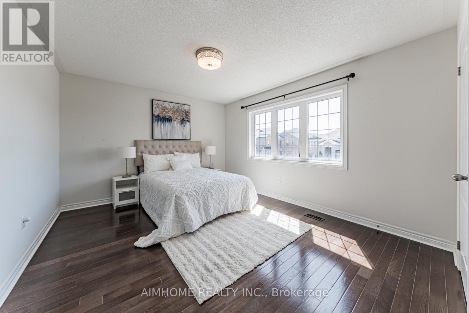 223 Emma Broadbent Court, Newmarket (Woodland Hill), Ontario  L3X 3K8 - Photo 37 - N13055942