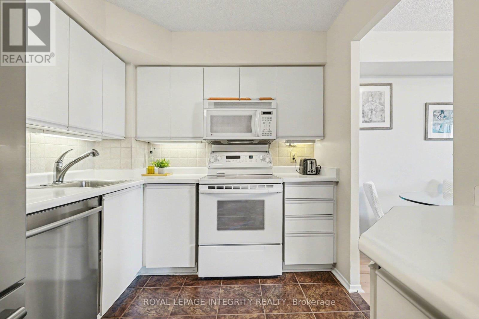 928 - 1025 Grenon Avenue, Ottawa, Ontario  K2B 8S5 - Photo 8 - X13055388