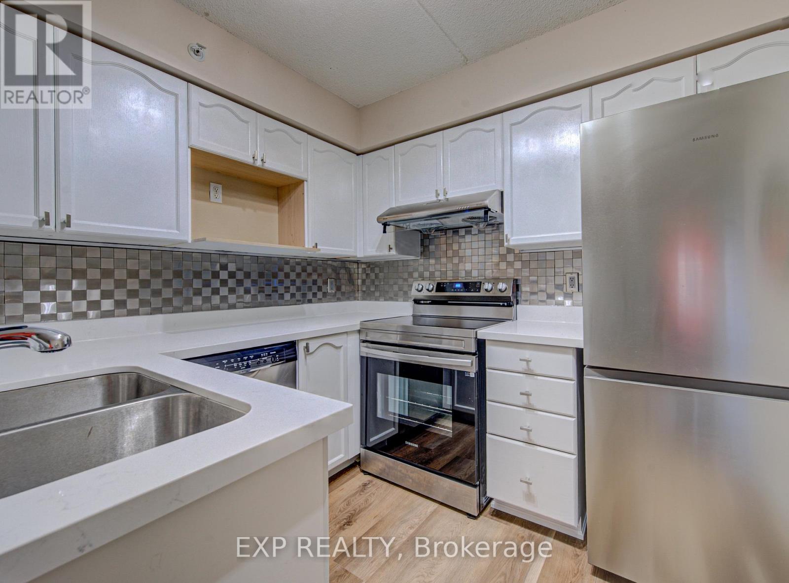 106 - 1490 Bishops Gate, Oakville, Ontario  L6M 4N3 - Photo 10 - W13055916