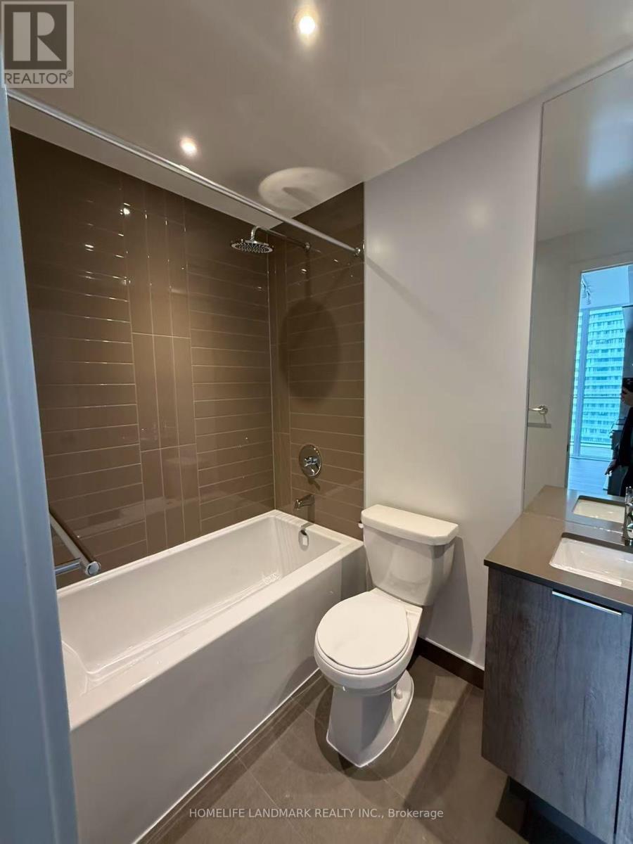 3208 - 448 Burnhamthorpe Road W, Mississauga, Ontario  L5B 0R4 - Photo 7 - W13055950