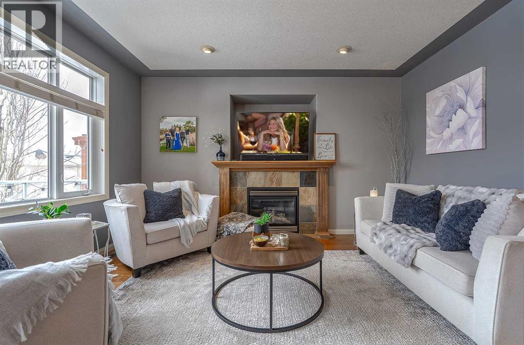 812 Coopers Drive SW, Airdrie, Alberta  T4B 2W3 - Photo 9 - A2305355