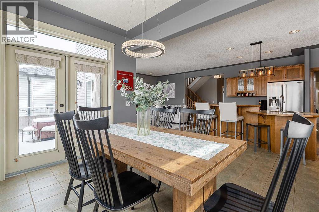 812 Coopers Drive SW, Airdrie, Alberta  T4B 2W3 - Photo 7 - A2305355