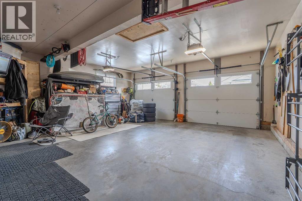 812 Coopers Drive SW, Airdrie, Alberta  T4B 2W3 - Photo 49 - A2305355