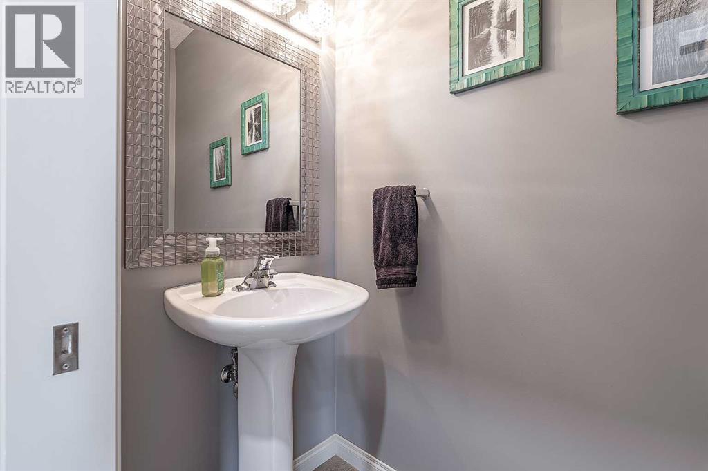 812 Coopers Drive SW, Airdrie, Alberta  T4B 2W3 - Photo 29 - A2305355