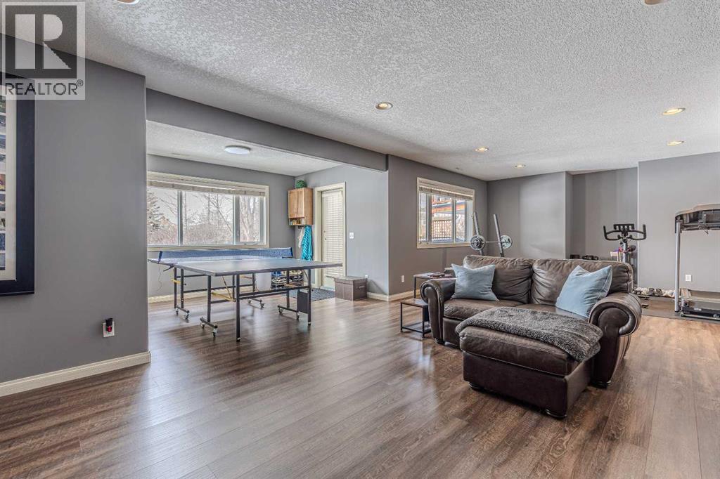 812 Coopers Drive SW, Airdrie, Alberta  T4B 2W3 - Photo 21 - A2305355