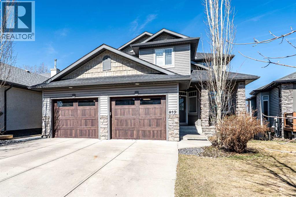 812 Coopers Drive SW, Airdrie, Alberta  T4B 2W3 - Photo 1 - A2305355