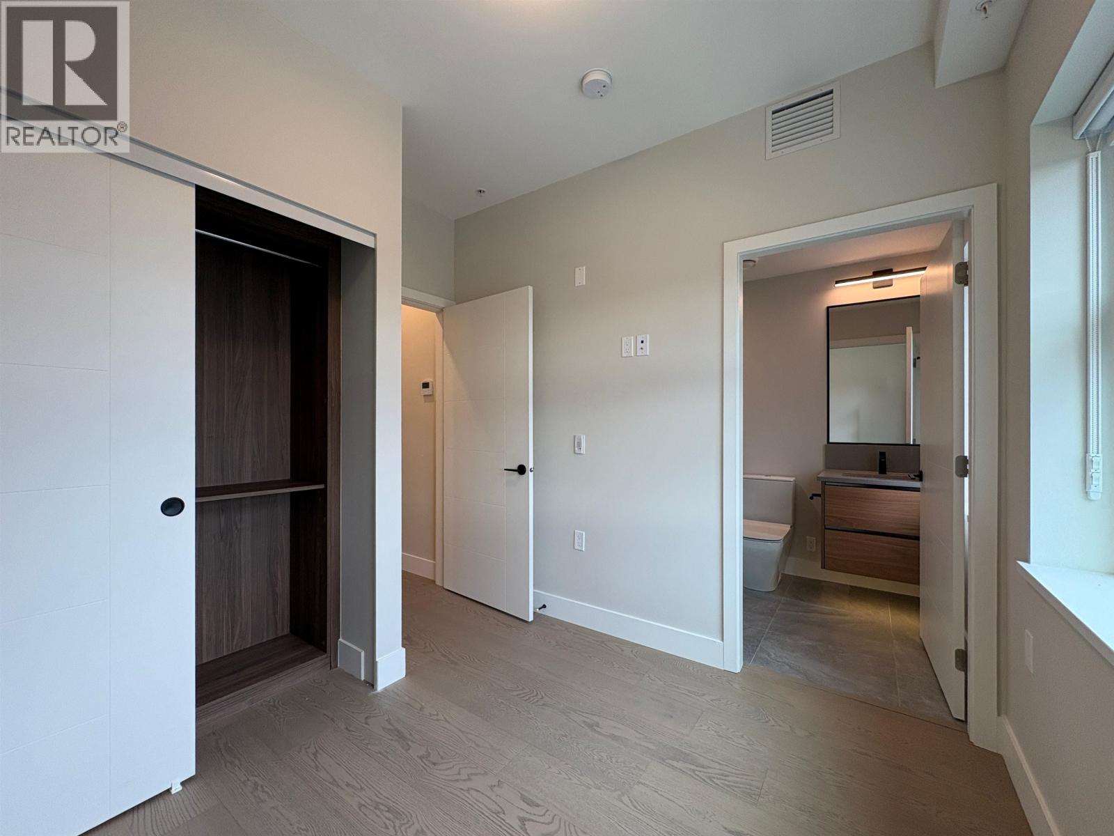 125 W 41st Avenue, Vancouver, British Columbia  V5Y 2S2 - Photo 9 - R3117064