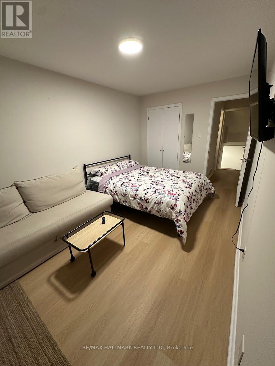 316 Cherokee Boulevard, Toronto (Pleasant View), Ontario  M2H 2W7 - Photo 4 - C13055954