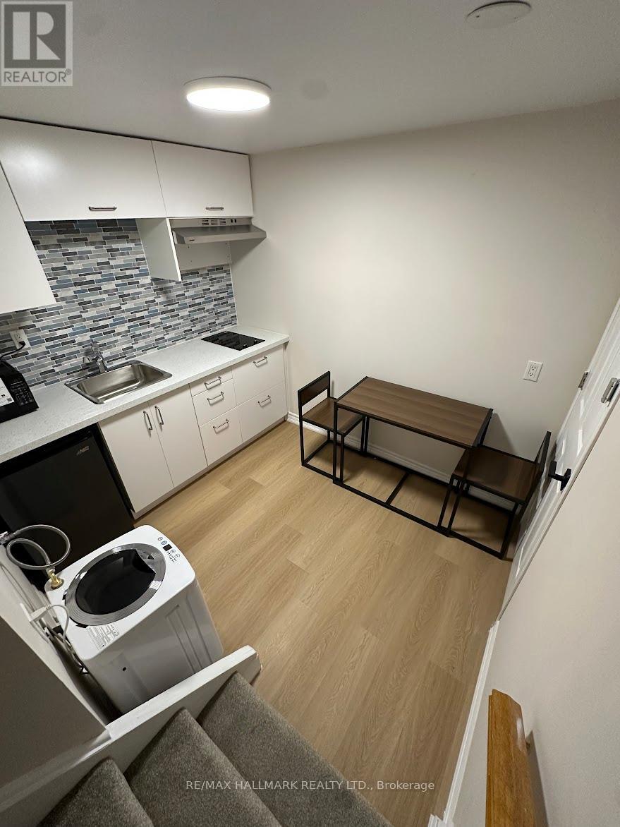 316 Cherokee Boulevard, Toronto (Pleasant View), Ontario  M2H 2W7 - Photo 6 - C13055954