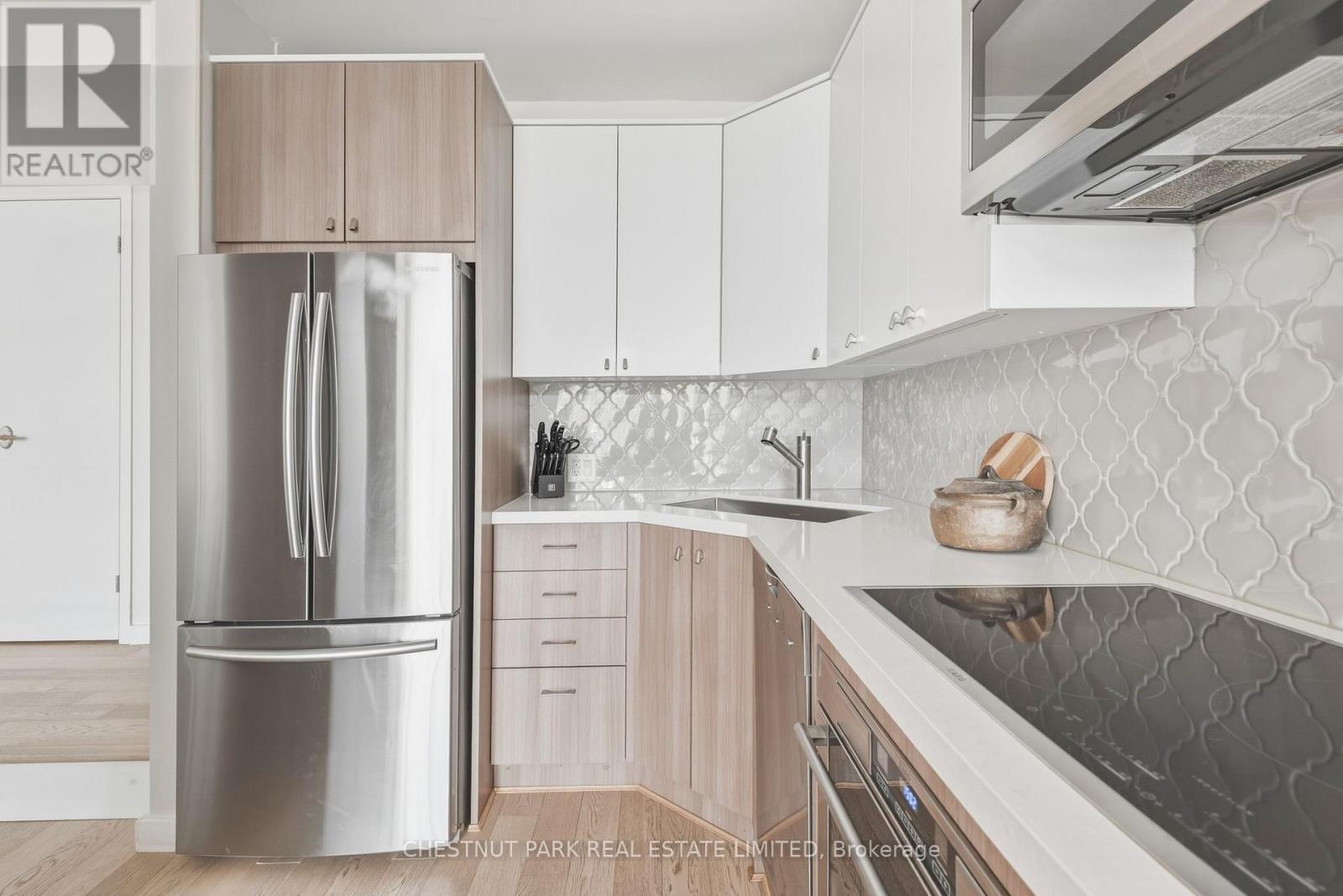 318 - 40 Oaklands Avenue, Toronto (Yonge-St. Clair), Ontario  M4V 2Z3 - Photo 12 - C13055964