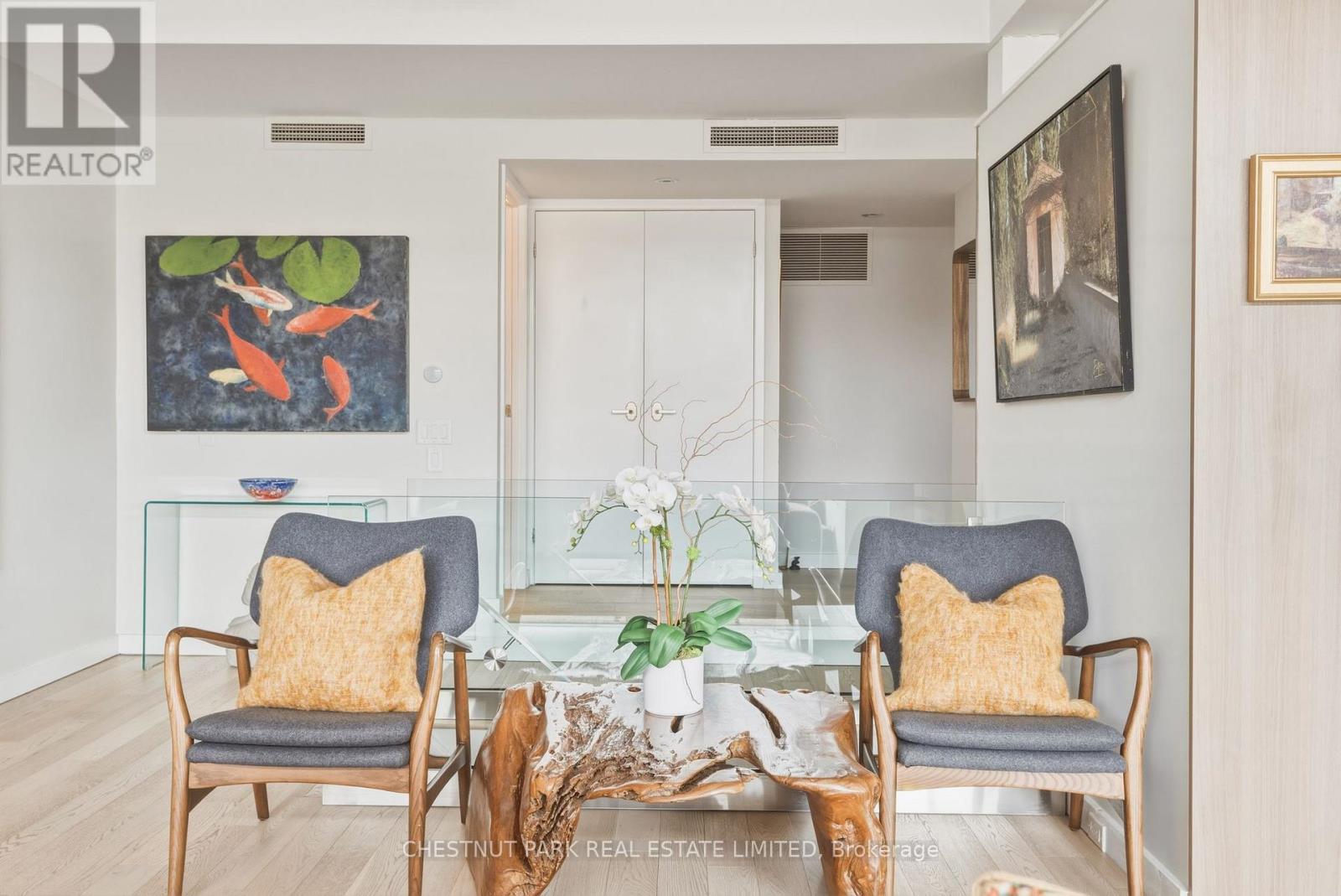 318 - 40 Oaklands Avenue, Toronto (Yonge-St. Clair), Ontario  M4V 2Z3 - Photo 4 - C13055964