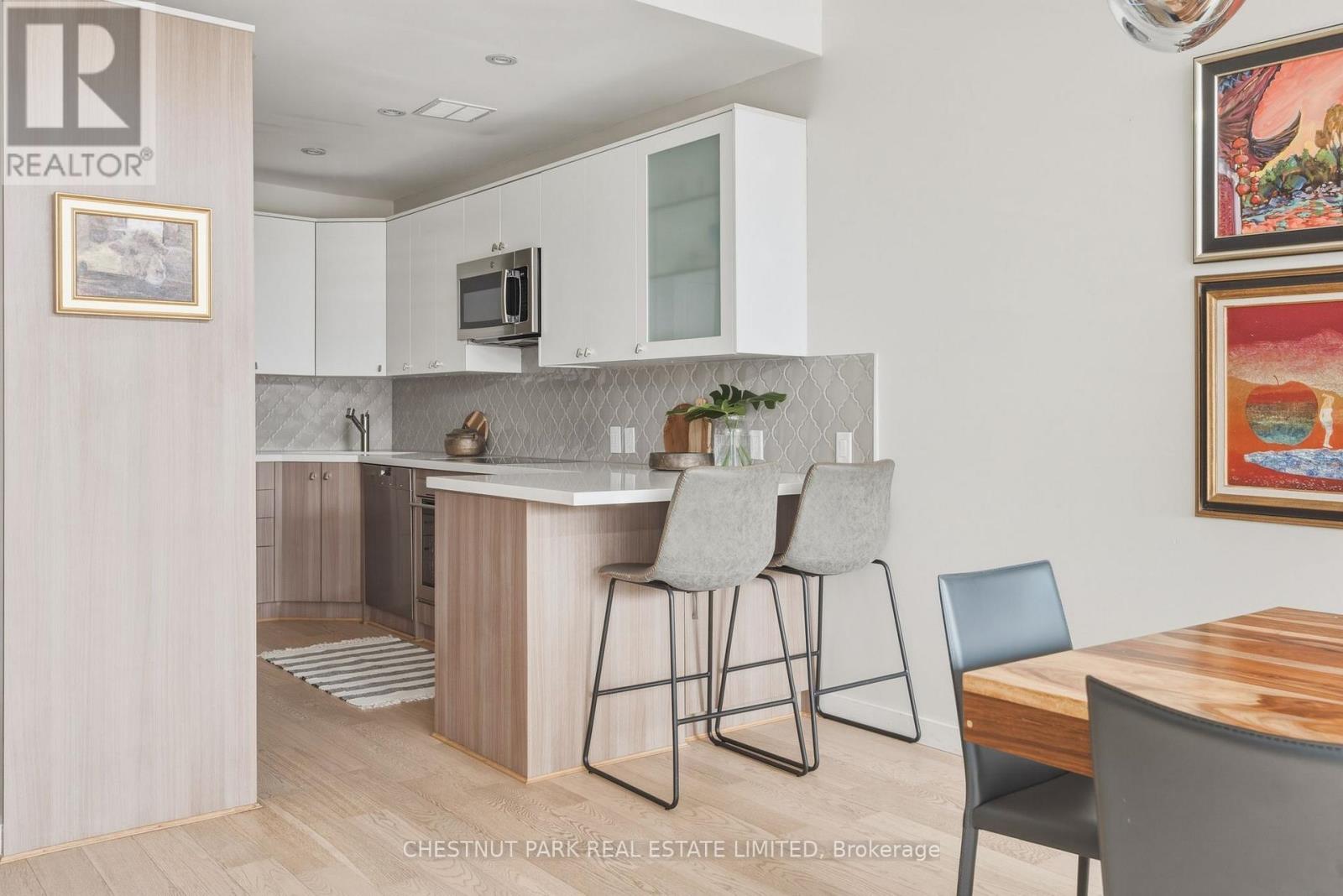 318 - 40 Oaklands Avenue, Toronto (Yonge-St. Clair), Ontario  M4V 2Z3 - Photo 6 - C13055964