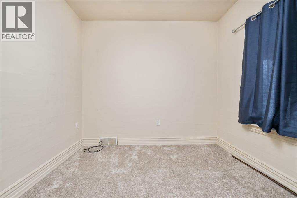 5015 52a Street, Camrose, Alberta  T4V 3Y7 - Photo 13 - A2305313