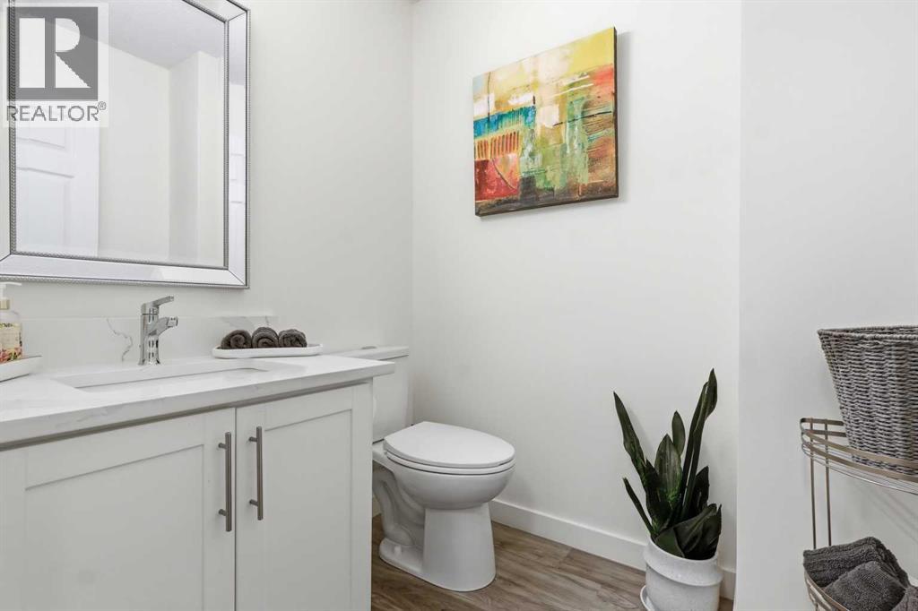 310 Hawkstone Manor Nw, Calgary, Alberta  T3G 2X2 - Photo 10 - A2306089