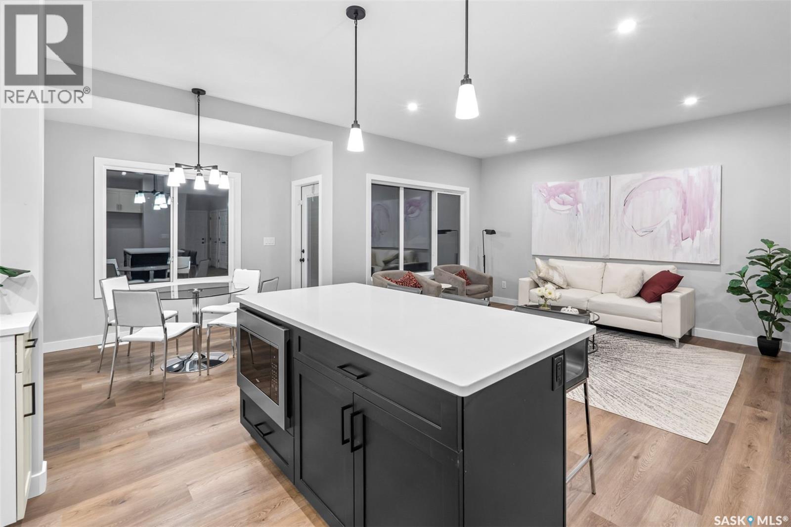 546 Traeger Manor, Saskatoon, Saskatchewan  S7V 1Z3 - Photo 6 - SK034251