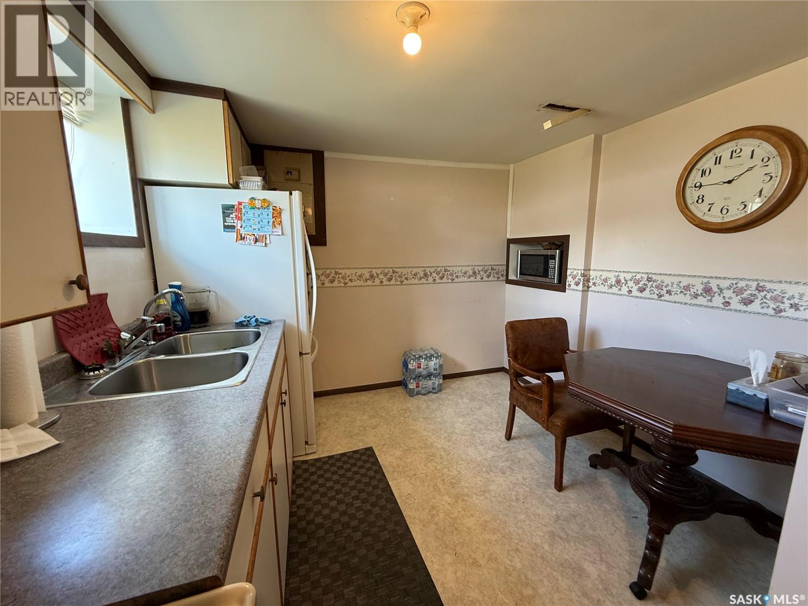 737 Third Street, Estevan, Saskatchewan  S4A 0P7 - Photo 17 - SK034240