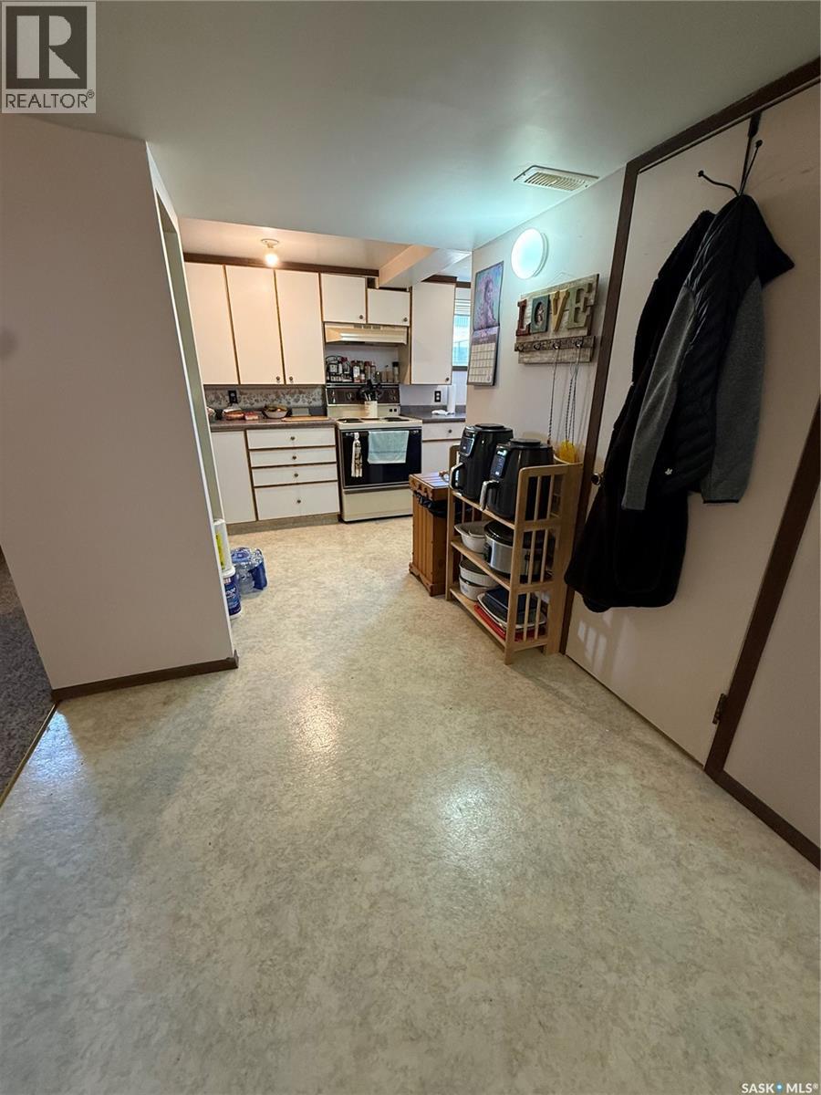 737 Third Street, Estevan, Saskatchewan  S4A 0P7 - Photo 23 - SK034240