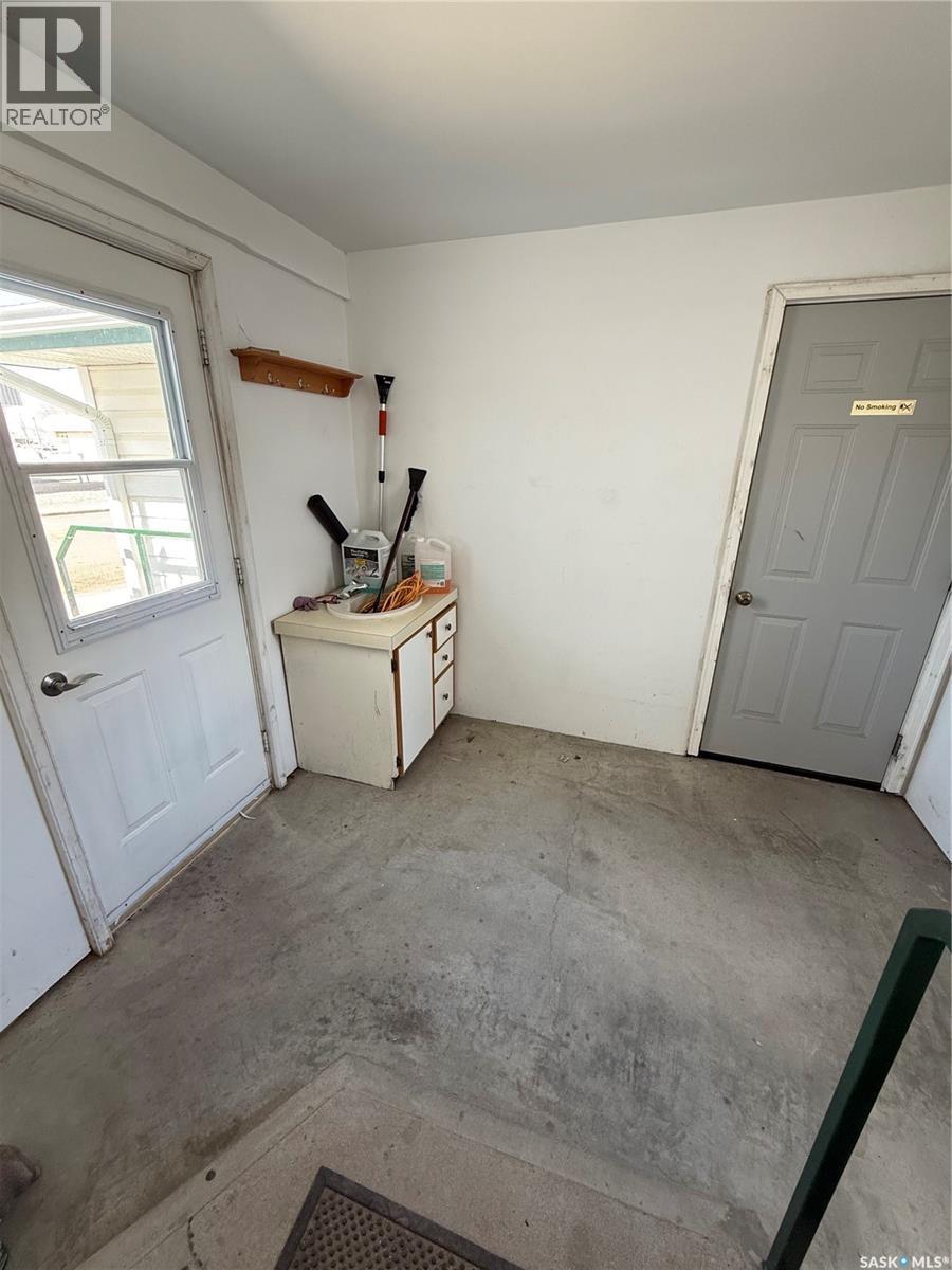 737 Third Street, Estevan, Saskatchewan  S4A 0P7 - Photo 25 - SK034240