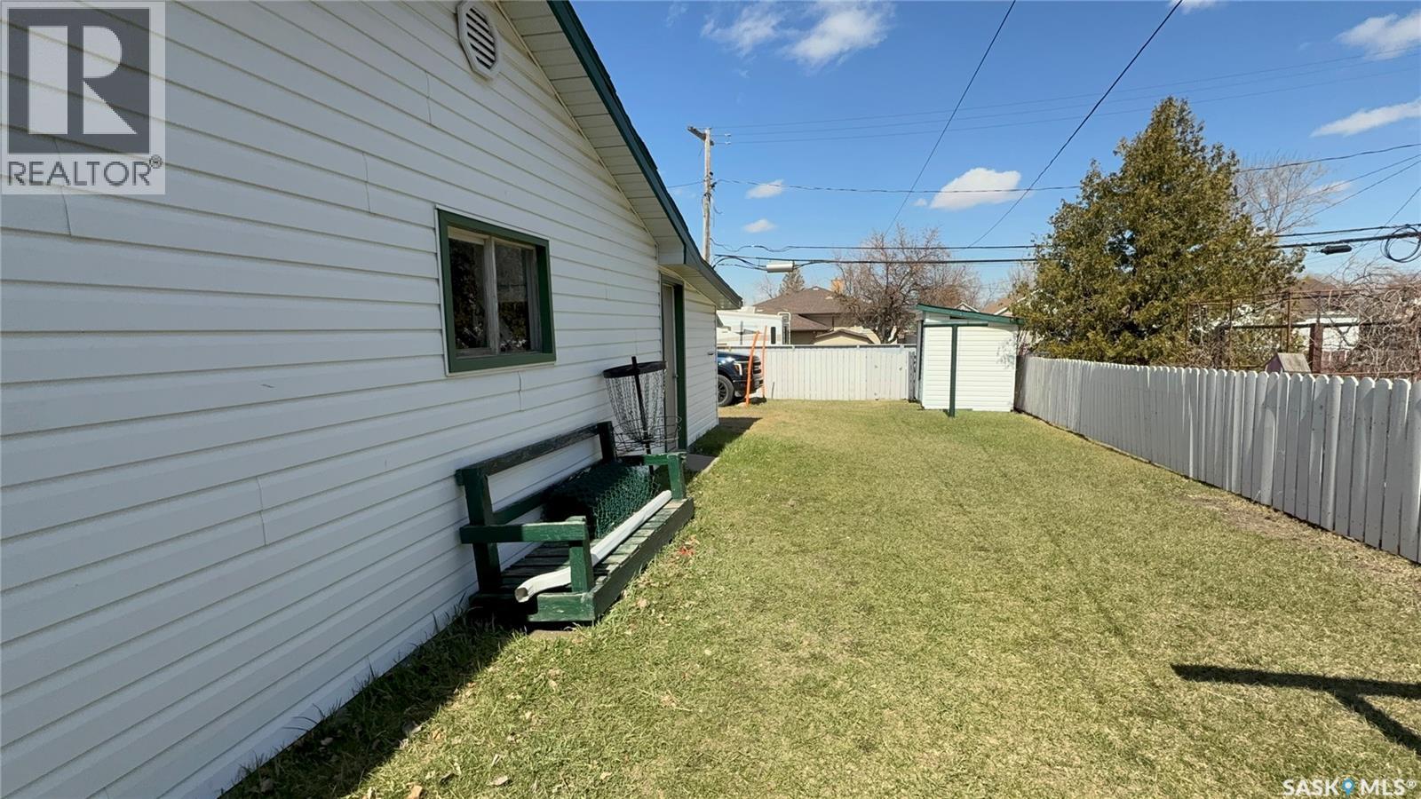 737 Third Street, Estevan, Saskatchewan  S4A 0P7 - Photo 30 - SK034240