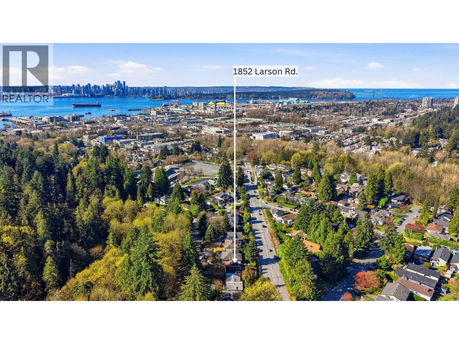 1852 Larson Road, North Vancouver, British Columbia  V7M 2Z6 - Photo 2 - R3112311