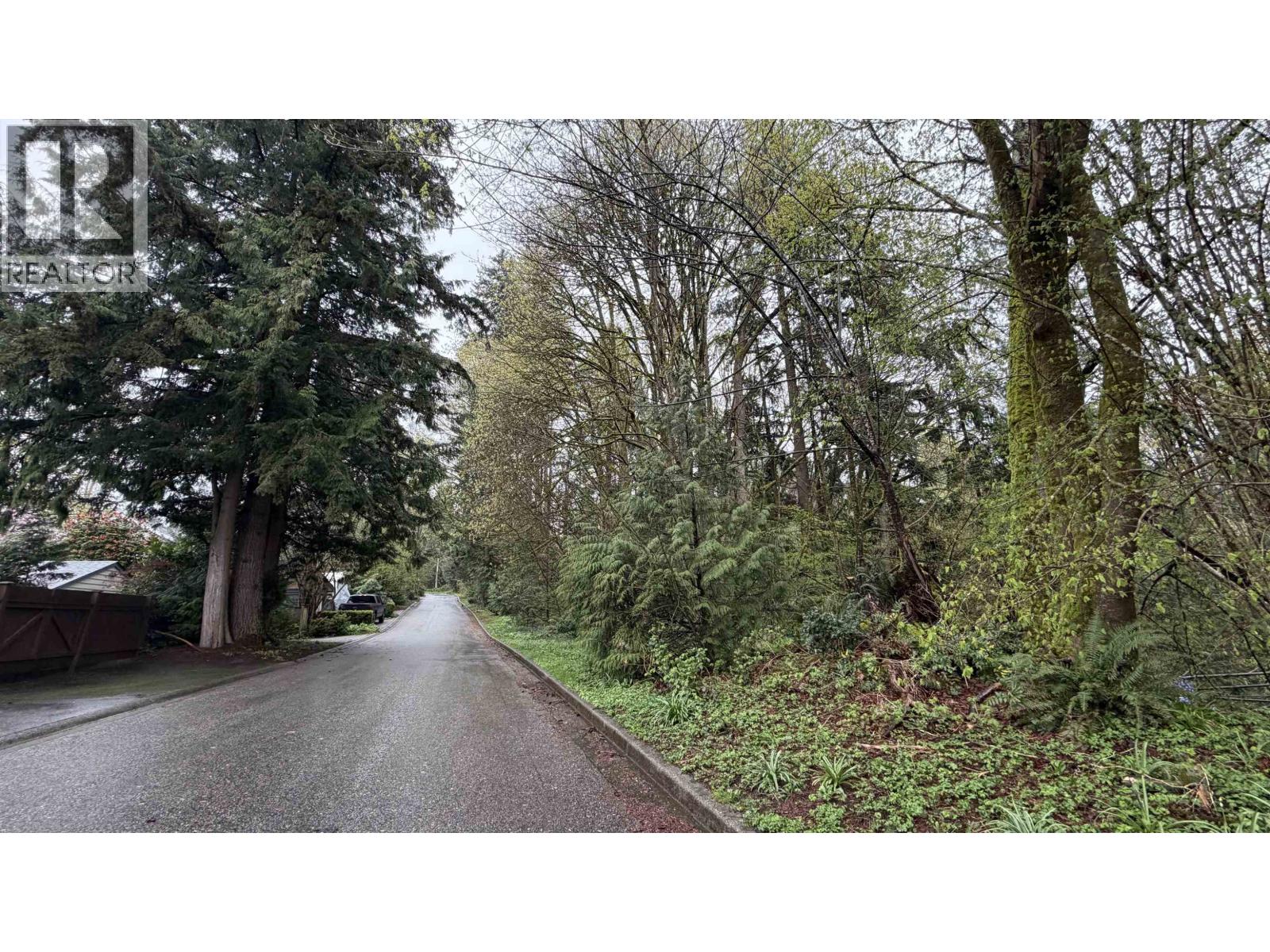 1852 Larson Road, North Vancouver, British Columbia  V7M 2Z6 - Photo 37 - R3112311