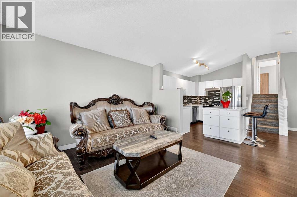 312 Martin Crossing Way Ne, Calgary, Alberta  T3J 3T2 - Photo 6 - A2287353