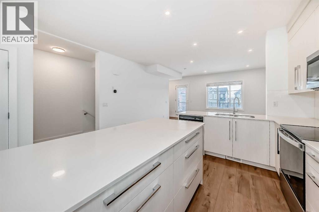 154 Savanna Street Ne, Calgary, Alberta  T3J 2K2 - Photo 9 - A2297405