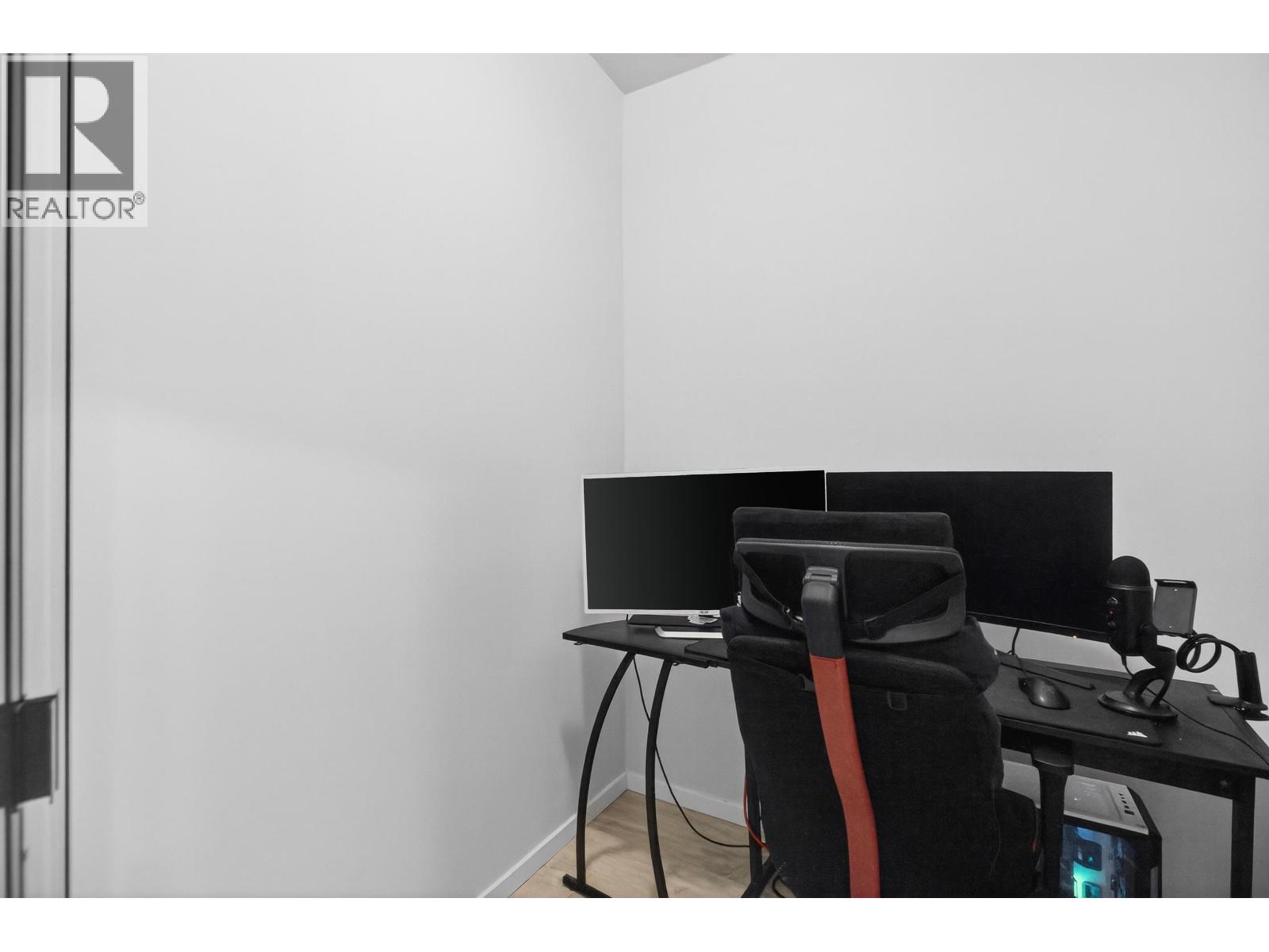 215 6283 Kingsway Avenue, Burnaby, British Columbia  V5J 0H3 - Photo 21 - R3114551