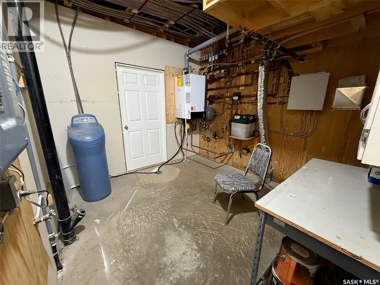 316 Railway Avenue, Webb, Saskatchewan  S9H 2X0 - Photo 23 - SK034097