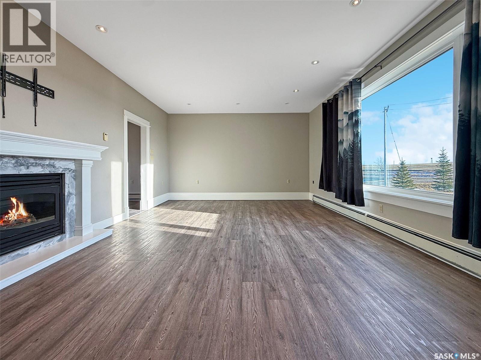 316 Railway Avenue, Webb, Saskatchewan  S9H 2X0 - Photo 6 - SK034097