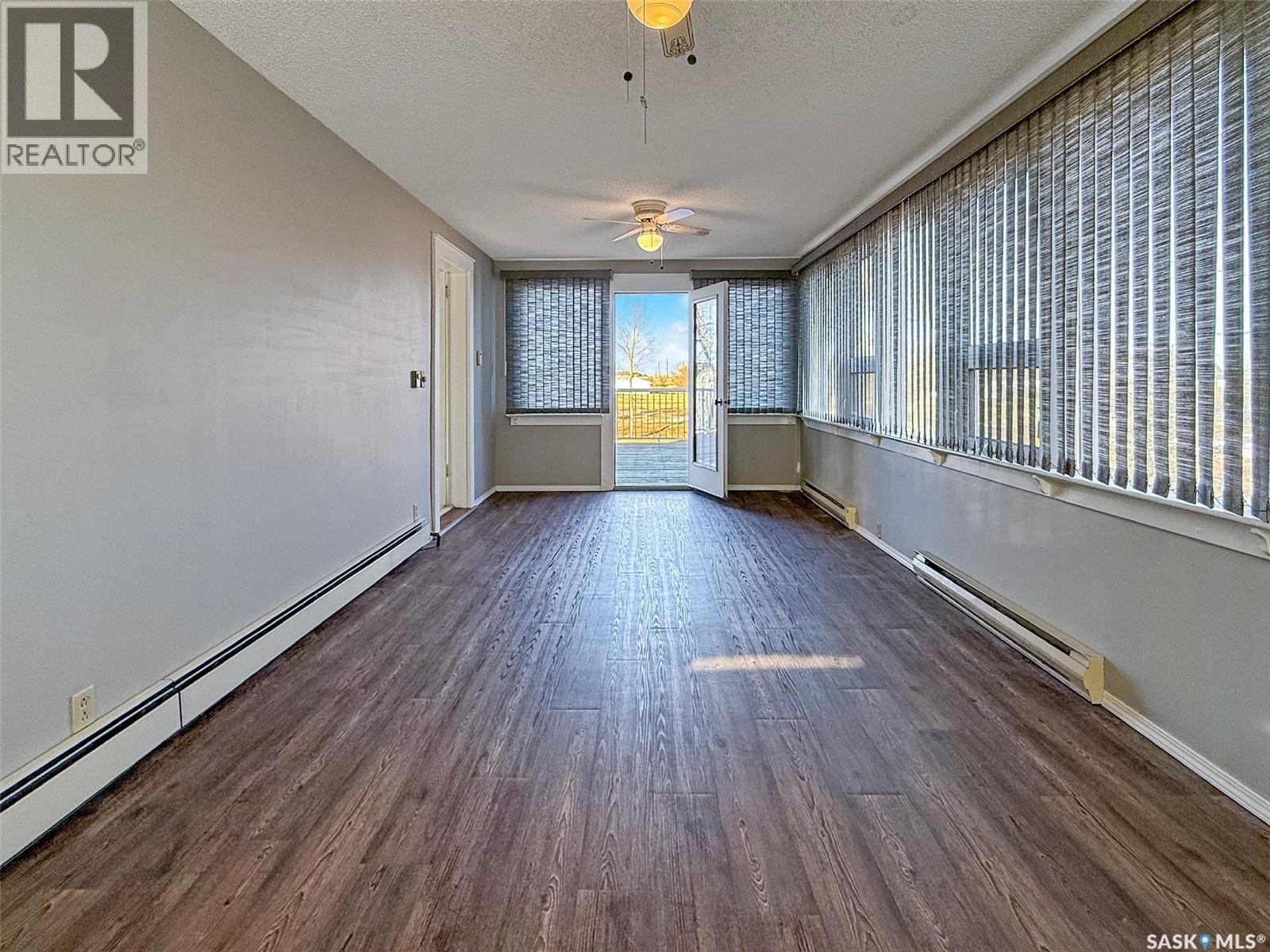 316 Railway Avenue, Webb, Saskatchewan  S9H 2X0 - Photo 9 - SK034097