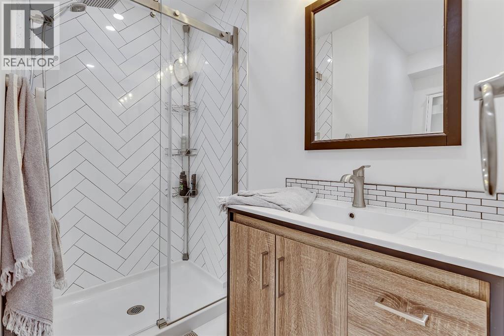 2033 21 Avenue SW, Calgary, Alberta  T2T 0N8 - Photo 24 - A2293839