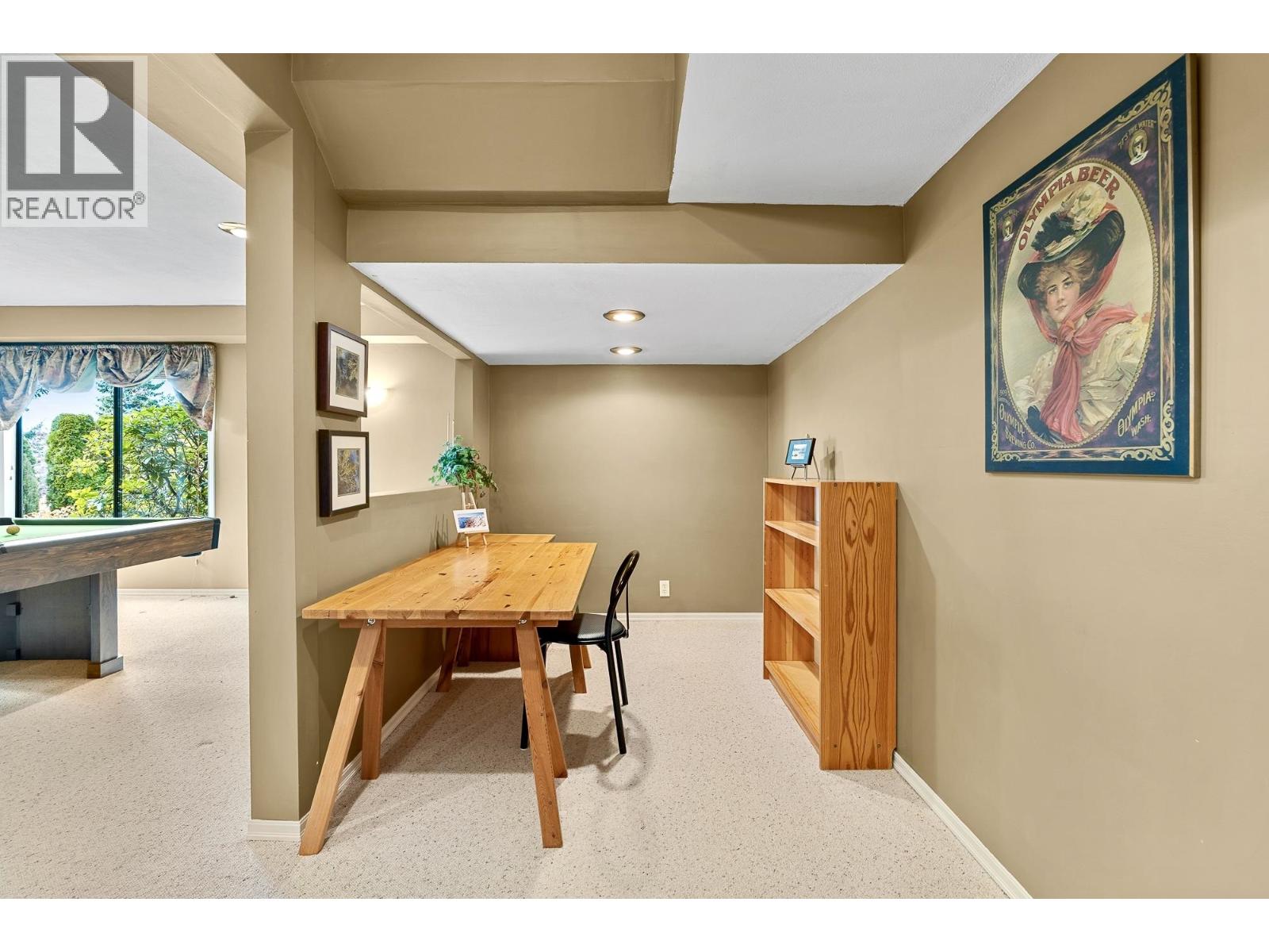 4724 Woodburn Court, West Vancouver, British Columbia  V7S 3B3 - Photo 21 - R3117184