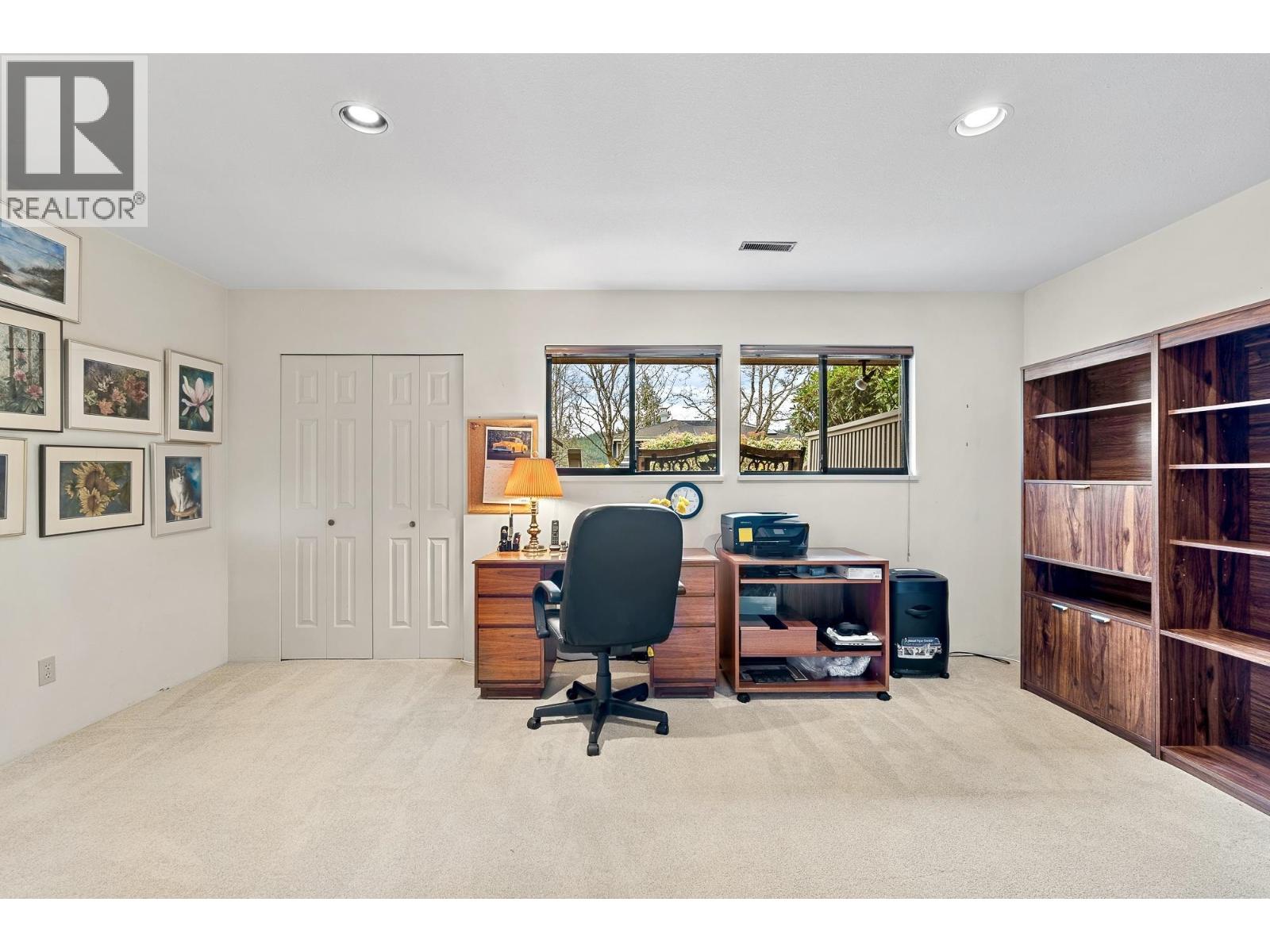 4724 Woodburn Court, West Vancouver, British Columbia  V7S 3B3 - Photo 26 - R3117184