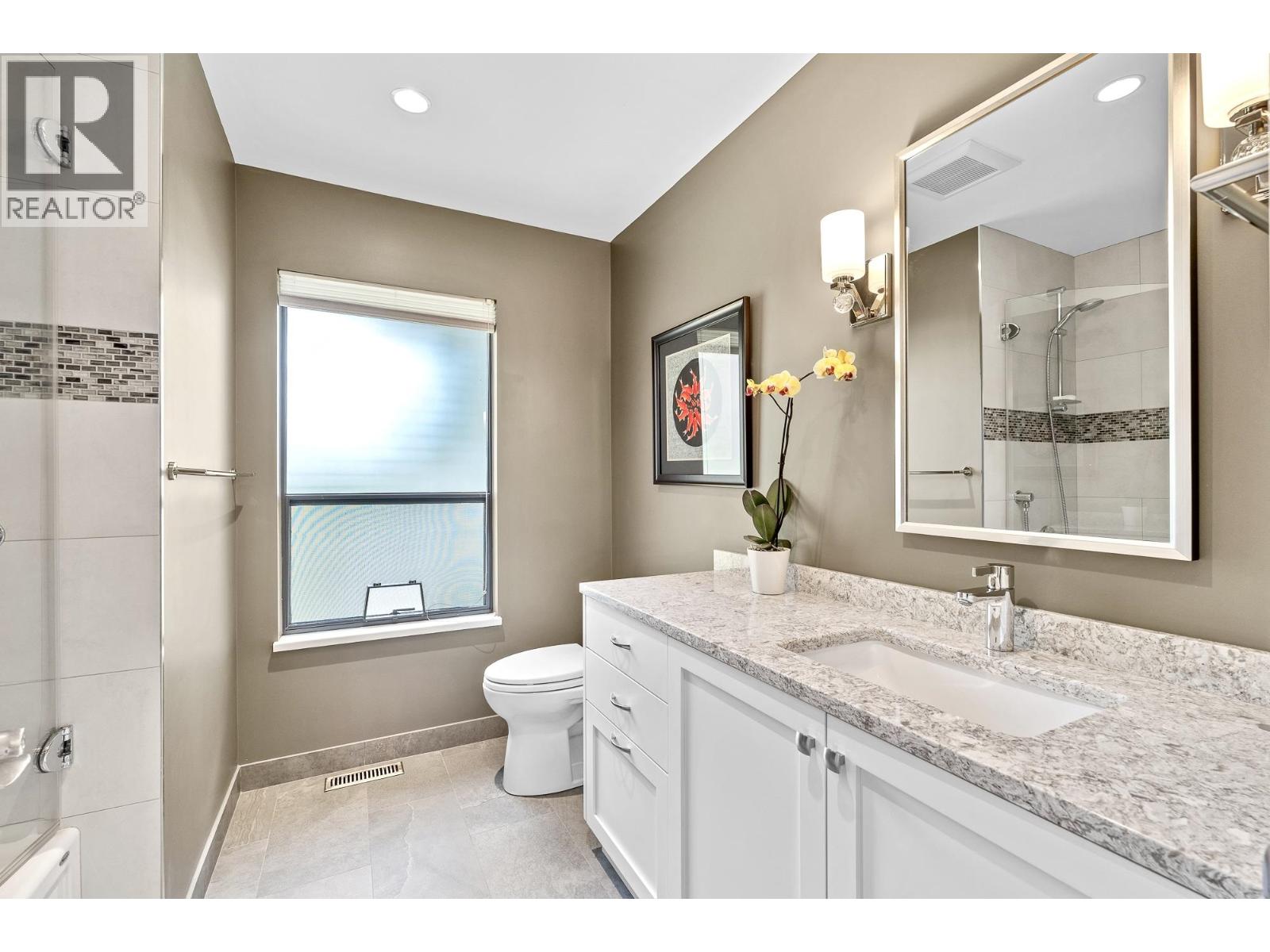 4724 Woodburn Court, West Vancouver, British Columbia  V7S 3B3 - Photo 20 - R3117184