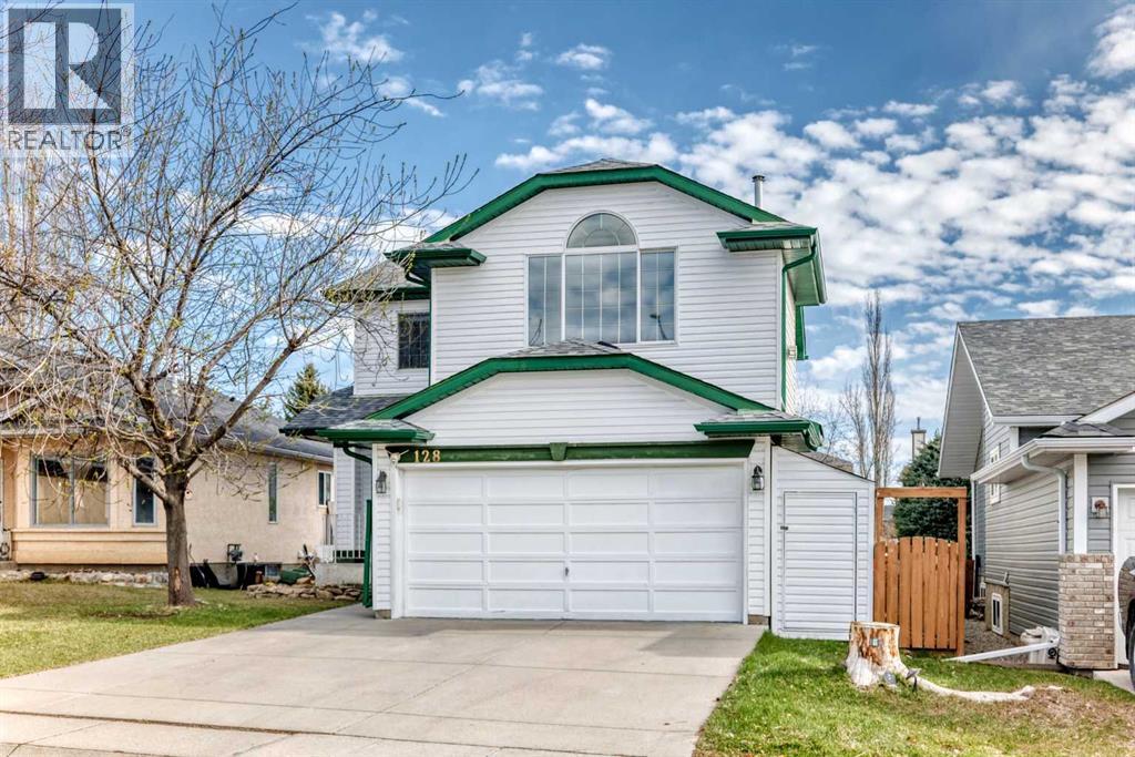 128 Harvest Park Road NE, Calgary, Alberta  T3K 4H9 - Photo 2 - A2305181