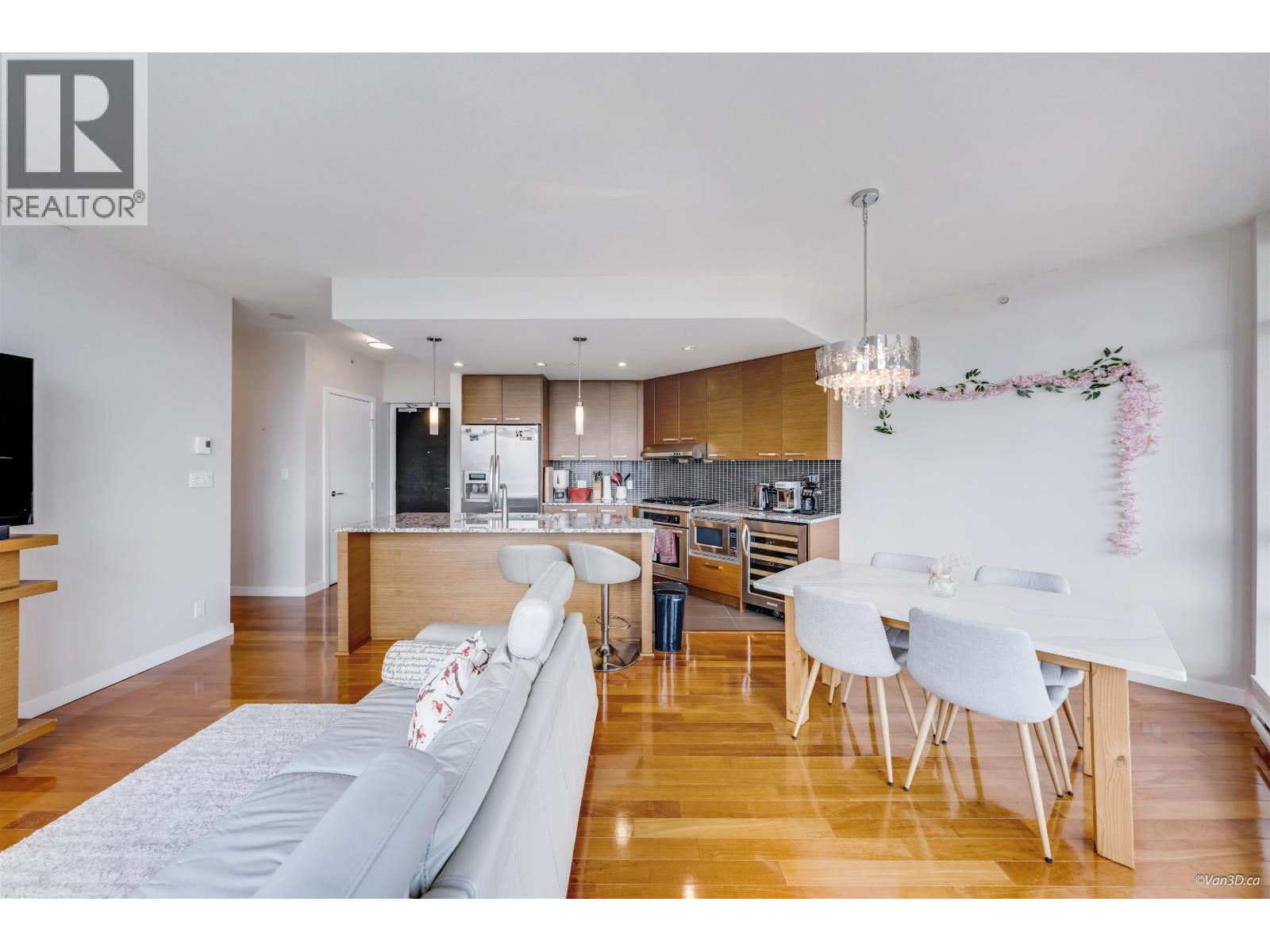 2405 6188 Wilson Avenue, Burnaby, British Columbia  V5H 0A5 - Photo 8 - R3110236