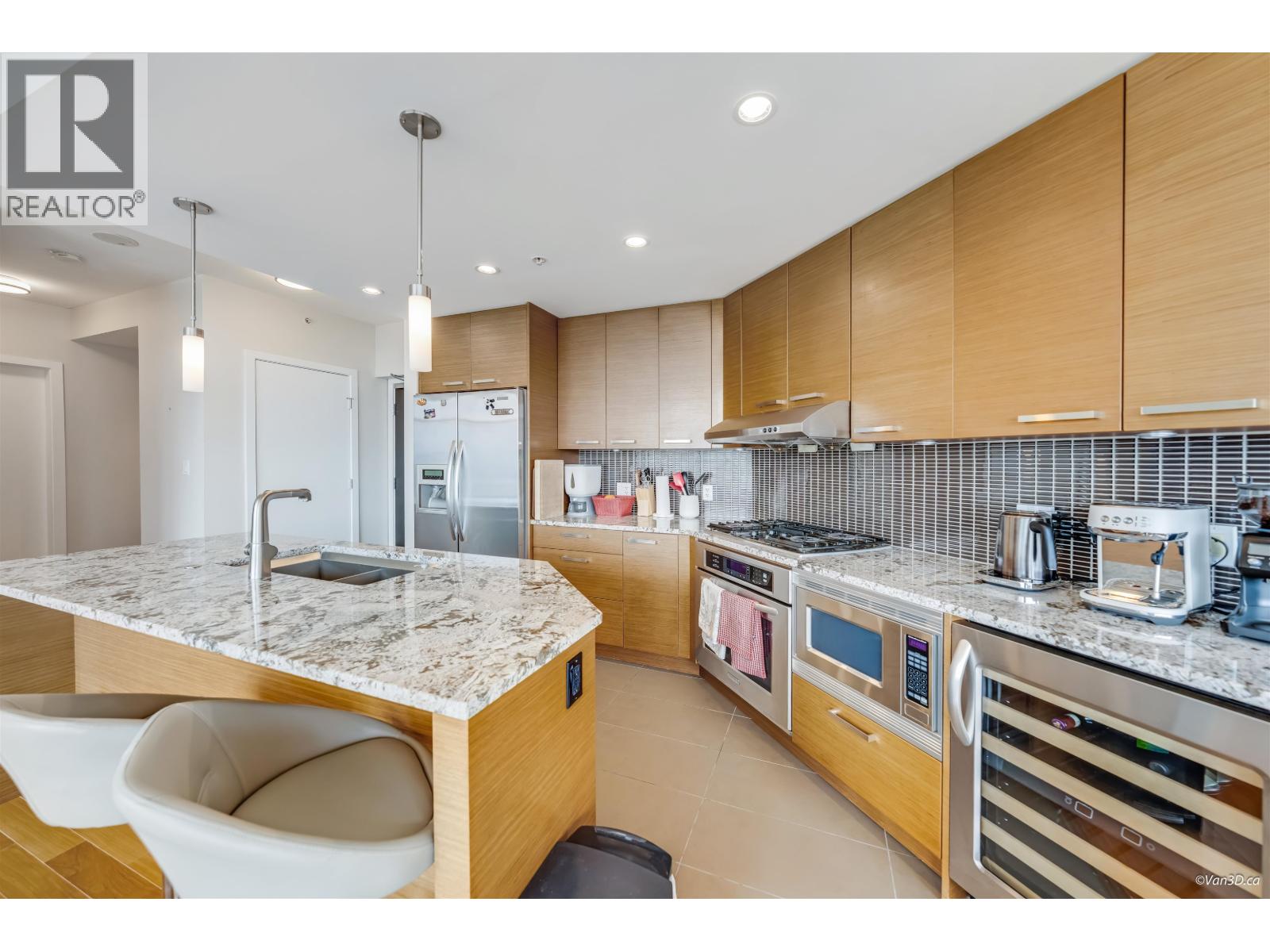 2405 6188 Wilson Avenue, Burnaby, British Columbia  V5H 0A5 - Photo 15 - R3110236