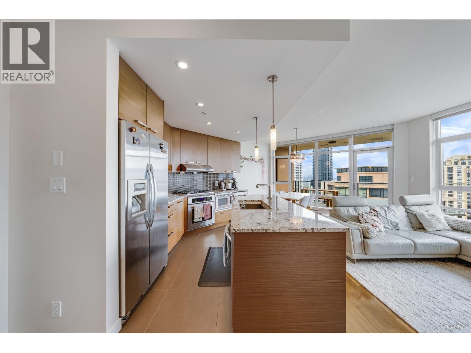 2405 6188 Wilson Avenue, Burnaby, British Columbia  V5H 0A5 - Photo 10 - R3110236