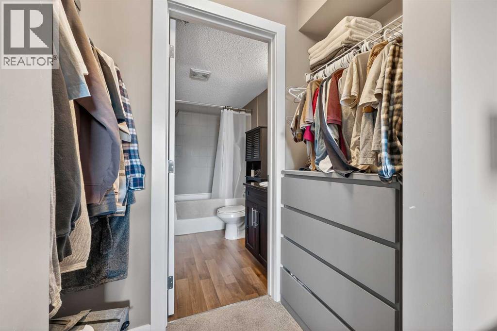 4317, 403 Mackenzie Way Sw, Airdrie, Alberta  T4B 3V7 - Photo 12 - A2298434