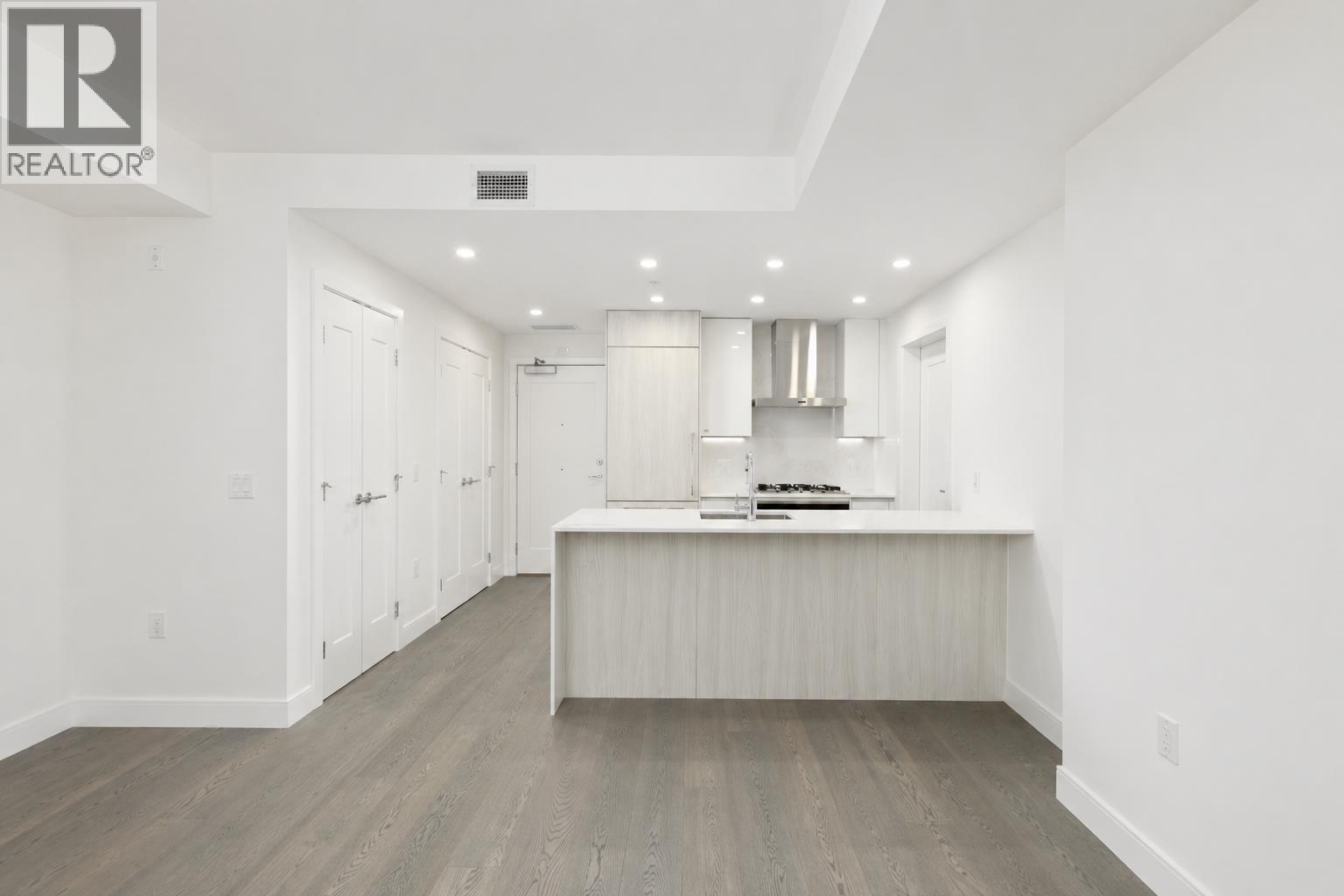 205 488 W 58th Avenue, Vancouver, British Columbia  V5X 1V5 - Photo 3 - R3108871