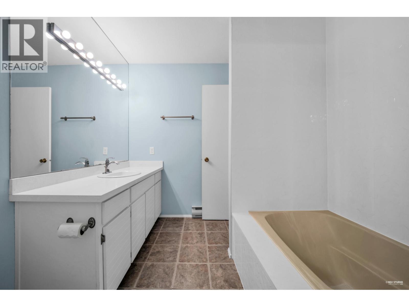 2 8311 Saunders Road, Richmond, British Columbia  V7A 2A6 - Photo 22 - R3117108