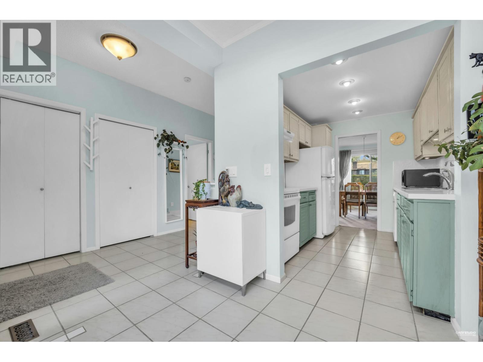 2 8311 Saunders Road, Richmond, British Columbia  V7A 2A6 - Photo 6 - R3117108