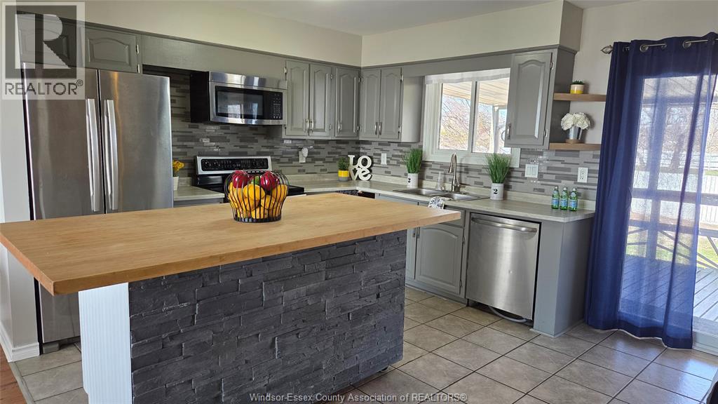 9569 Malden Road, Lasalle, Ontario  N9J 2W5 - Photo 4 - 26009439