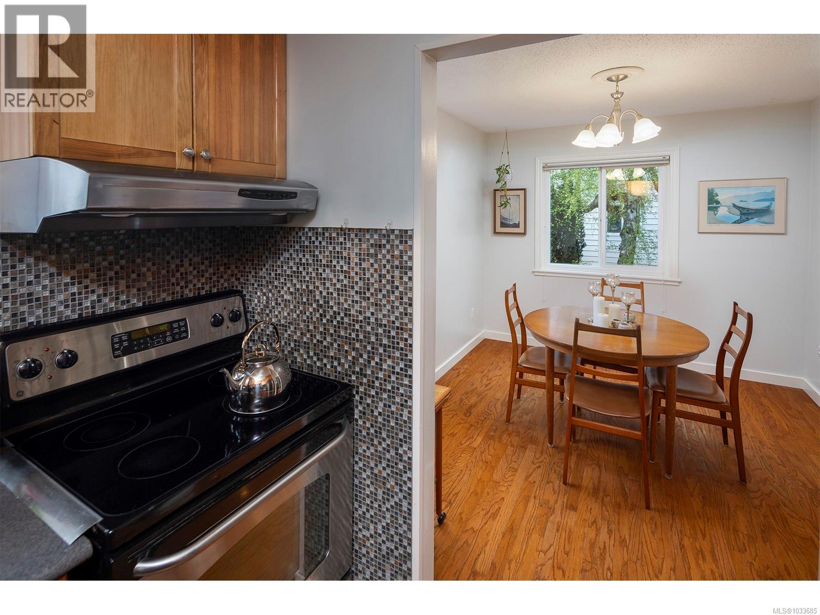 304 229 Ontario St, Victoria, British Columbia  V8V 1N1 - Photo 14 - 1033685